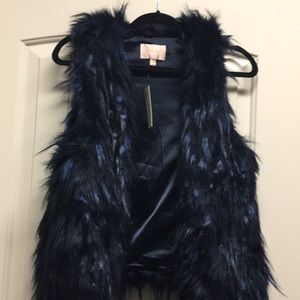 Skies are Blue Vici Fur Vest, Size XS